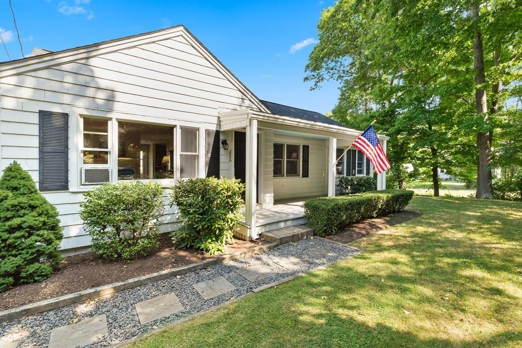 226 Gannett Road Scituate, MA 02066 - Photo 3 of 34 Gallery Image 3