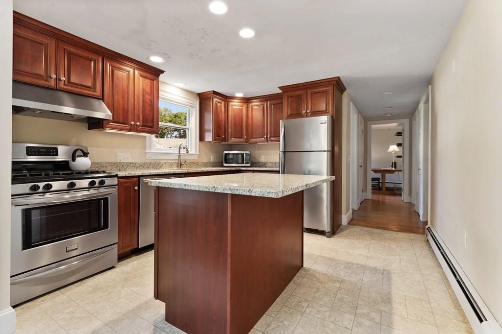 226 Gannett Road Scituate, MA 02066 - Photo 6 of 34 Gallery Image 6