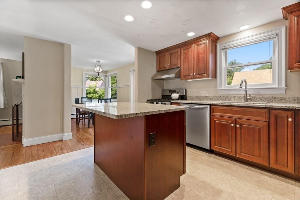 226 Gannett Road Scituate, MA 02066 - Photo 7 of 34 Gallery Image 7