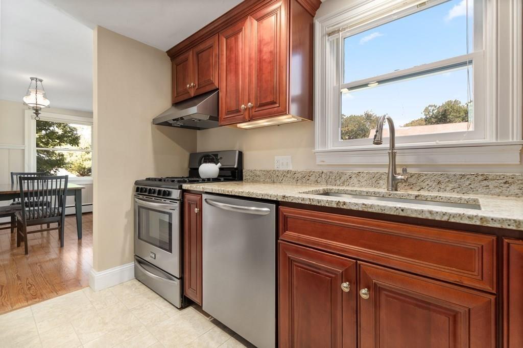 226 Gannett Road Scituate, MA 02066 - Photo 8 of 34 Gallery Image 8