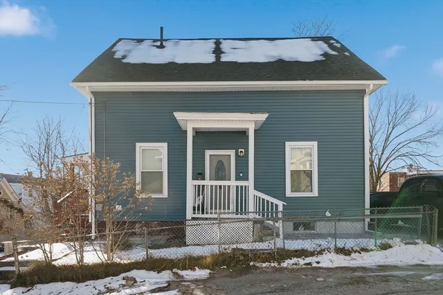 $390,000 | 5 Ripley Place, Worcester, MA 01610