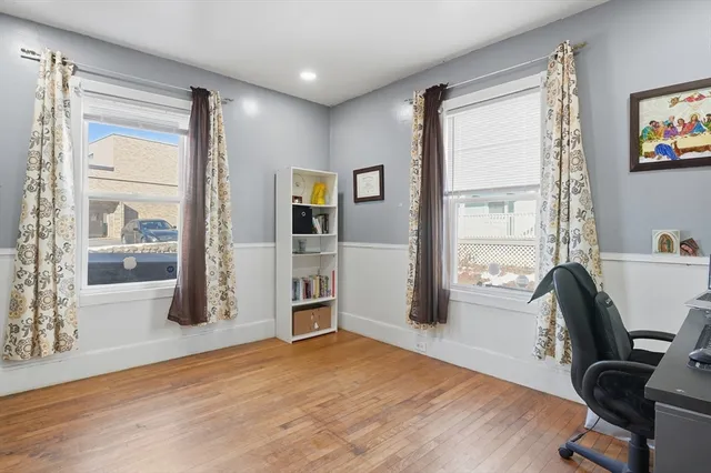 $390,000 | 5 Ripley Place, Worcester, MA 01610