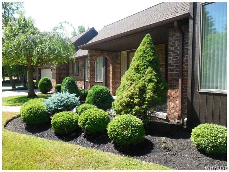 103 Hidden Ridge Common Amherst, NY 14221 - Photo 1 of 1 Exterior Front.