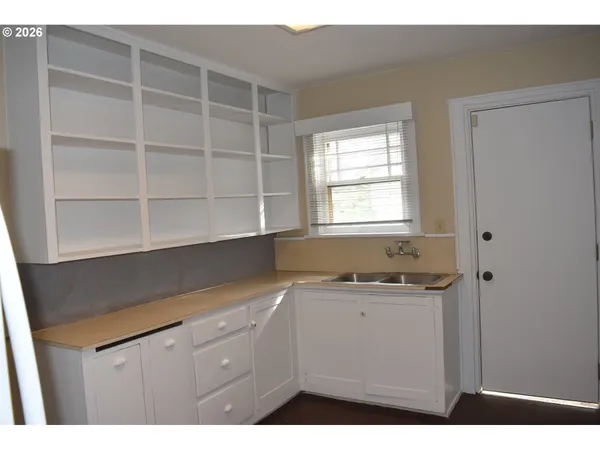 $339,500 | 710 Van Buren Street, Eugene, OR 97402