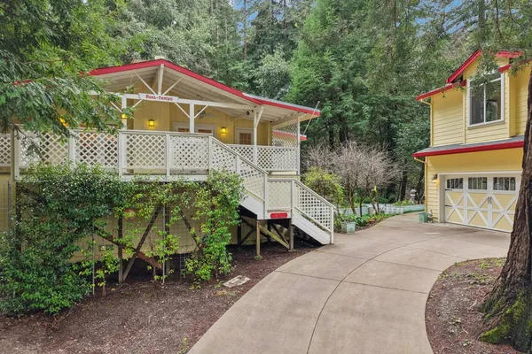 $979,000 | 14262 Laurel Place, Guerneville, CA 95446