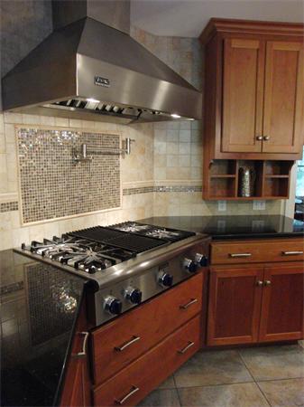 4 Ellsworth Road Andover, MA 01810 - Photo 4 of 26 Gallery Image 4