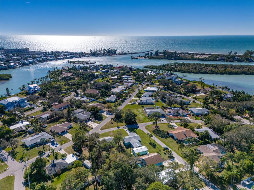 521 Pameto Road Nokomis, FL 34275 - Photo 40 of 41 an aerial view of a city