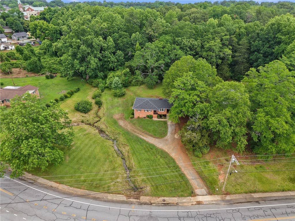 203 East 2nd Avenue Easley, SC 29640 - Photo 25 of 29
