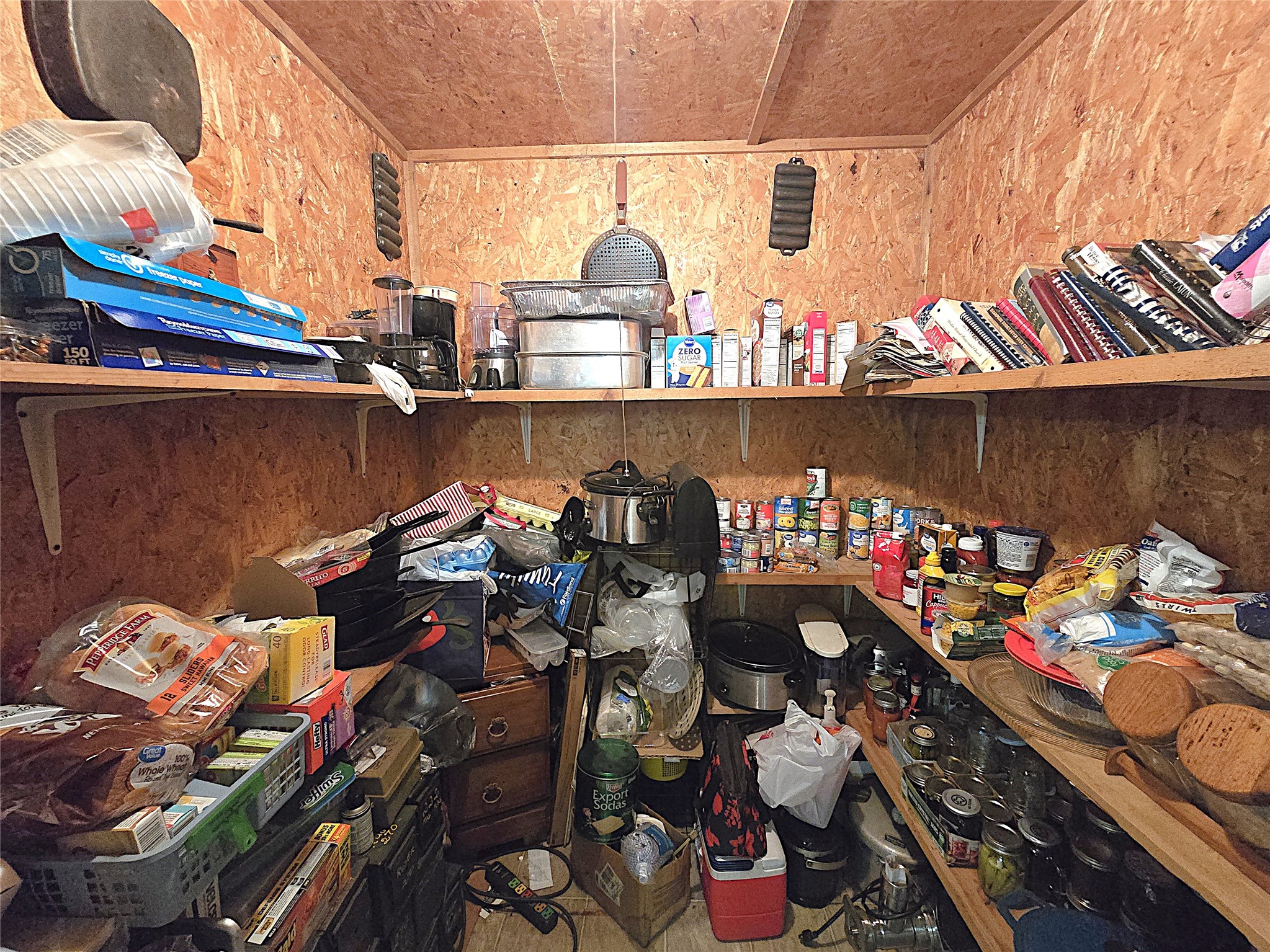 4499 Weaver Bend Road Huntington, TX 75949 - Photo 15 of 19 Spacious walk-in pantry offers ample storage for all your culinary essentials and more.