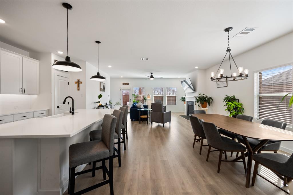 2233 Maple Ridge Drive Van Alstyne, TX 75495 - Photo 12 of 34