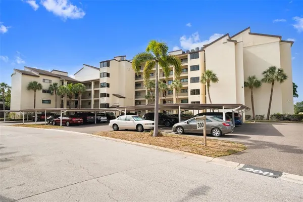 $314,000 | 700 Starkey Road, Unit 352, Largo, FL 33771