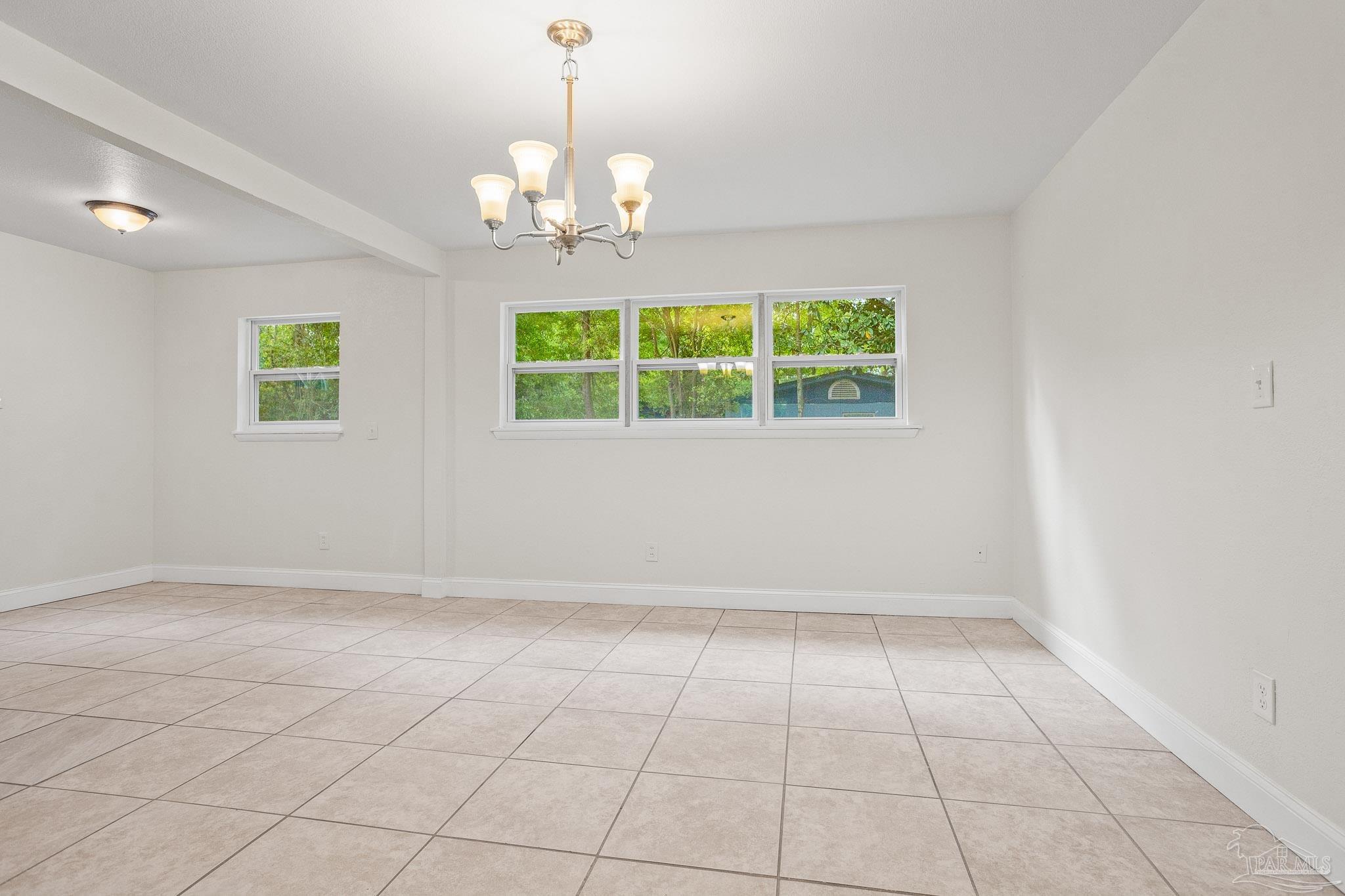 911 East Montclair Road Pensacola, FL 32505 - Photo 13 of 38 Gallery Image 13