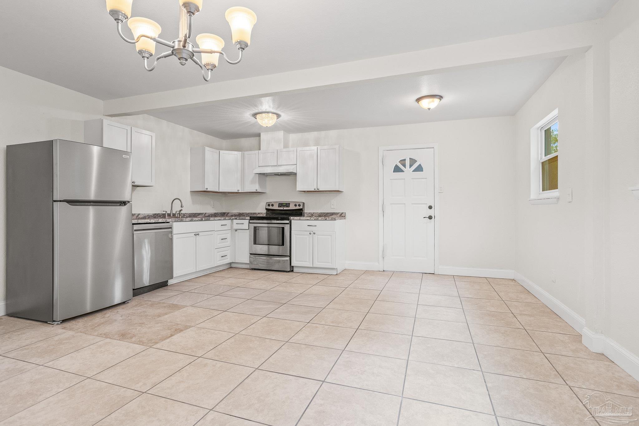 911 East Montclair Road Pensacola, FL 32505 - Photo 16 of 38 Gallery Image 16