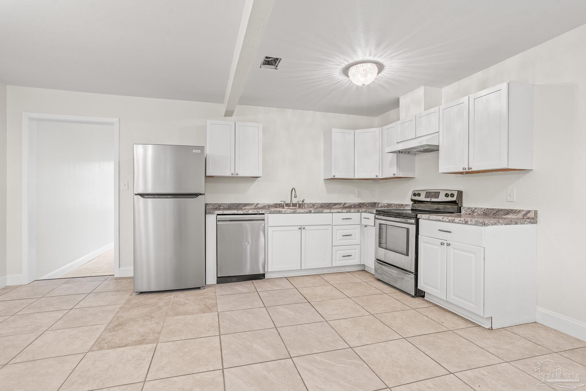 911 East Montclair Road Pensacola, FL 32505 - Photo 18 of 38 Gallery Image 18