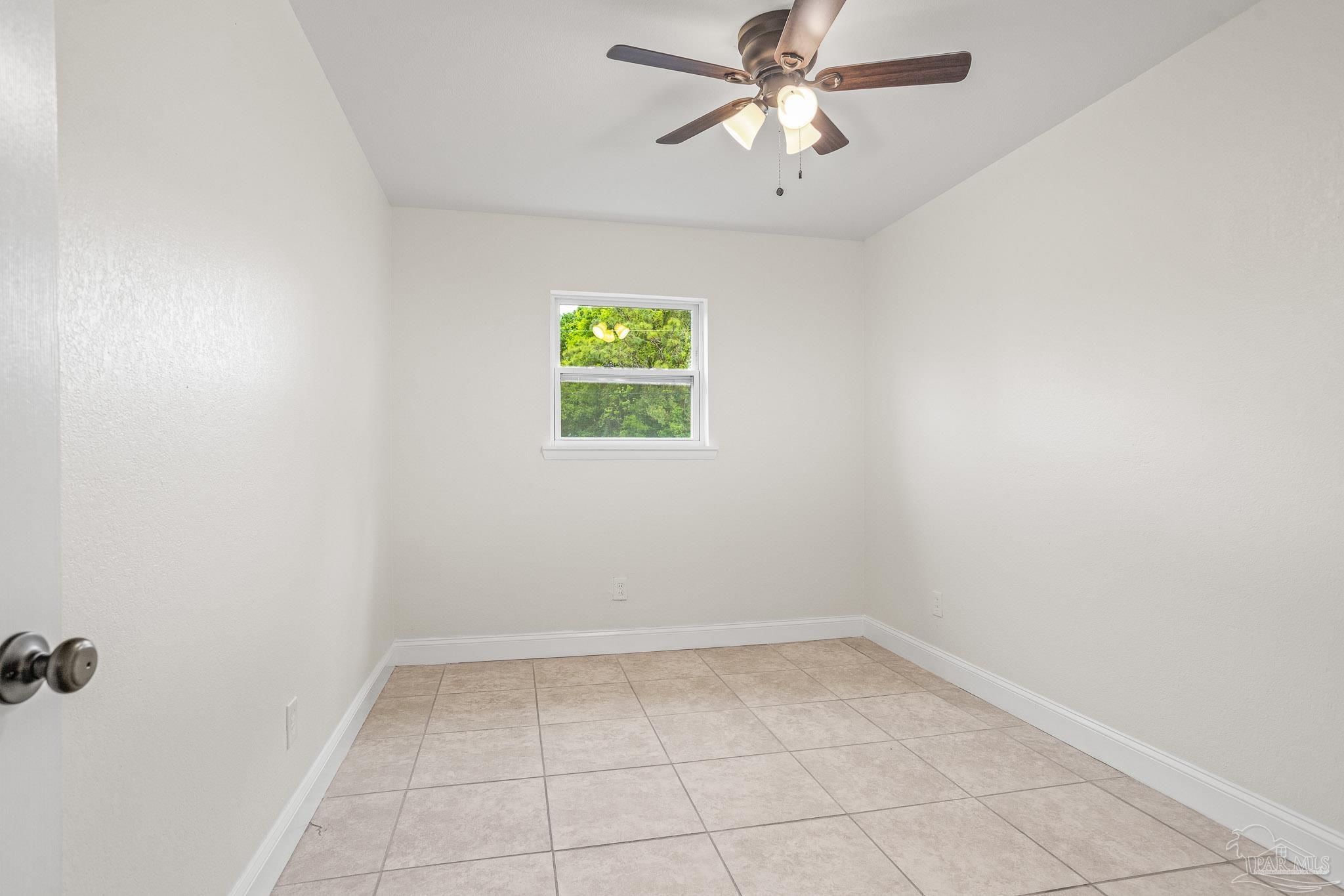 911 East Montclair Road Pensacola, FL 32505 - Photo 29 of 38 Gallery Image 29