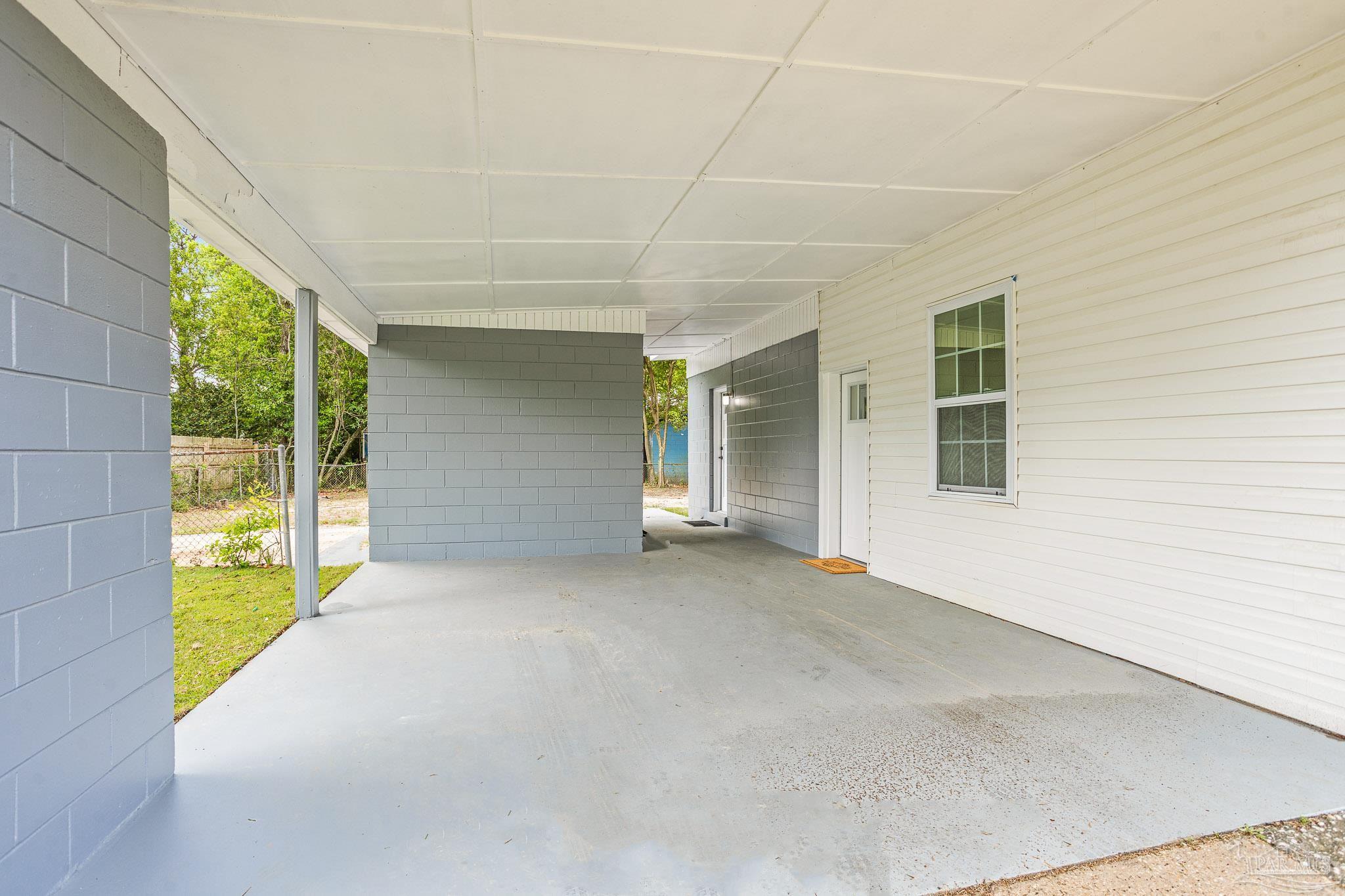 911 East Montclair Road Pensacola, FL 32505 - Photo 4 of 38 Gallery Image 4