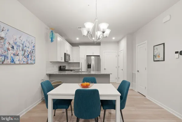 $873,500 | 7461 Backett Wood Terrace, Unit 1213, McLean, VA 22102