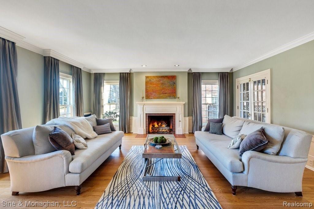97 Moran Road Grosse Pointe Farms, MI 48236 - Photo 6 of 57
