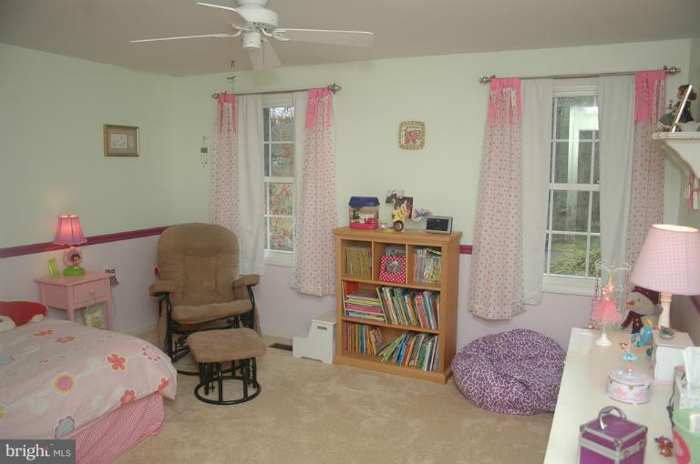 2515 Foxcroft Way Reston, VA 20191 - Photo 22 of 30 Bedroom