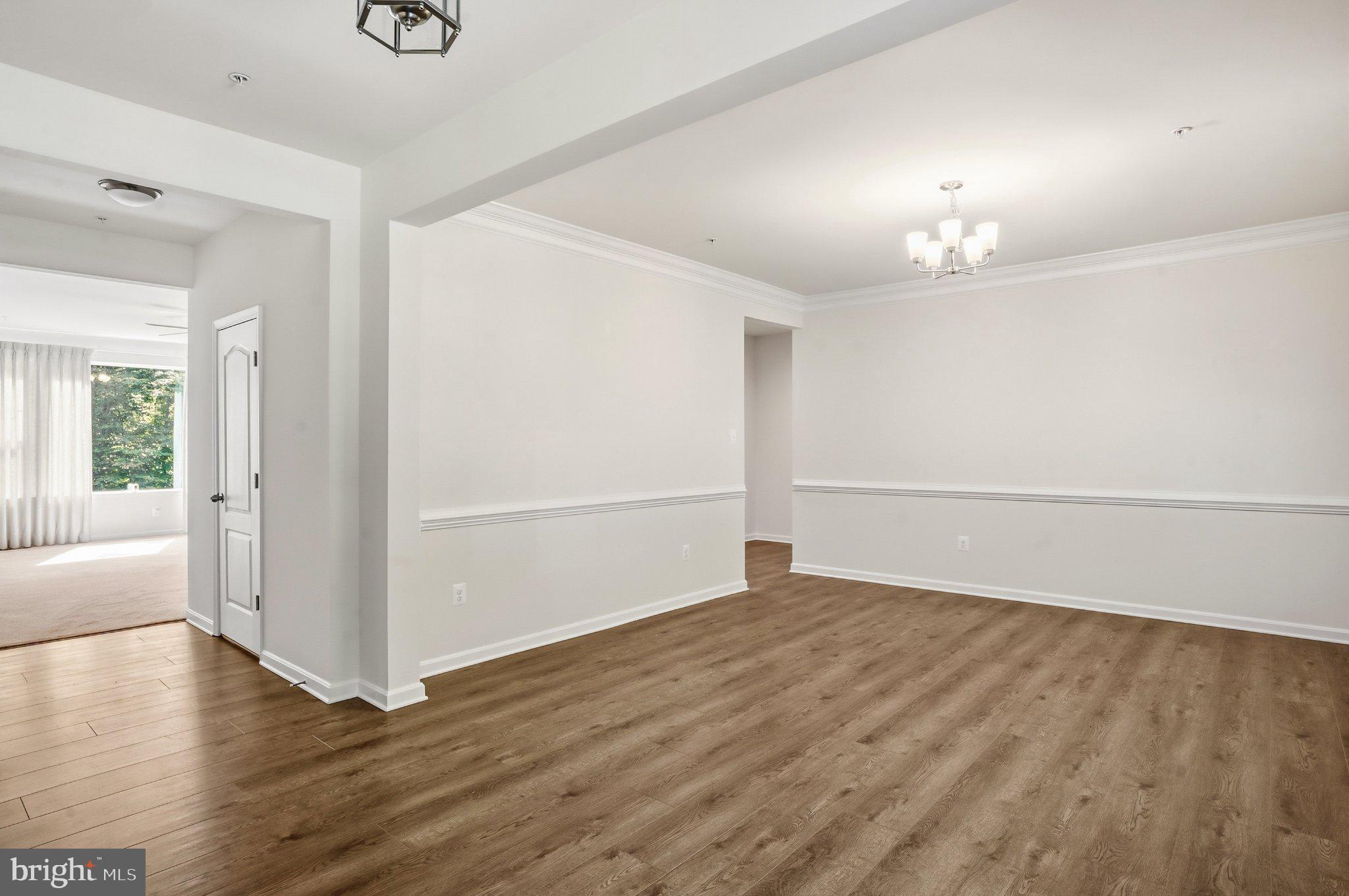 4755 South Polling House Road Harwood, MD 20776 - Photo 6 of 36 Spacious, light-filled living area.