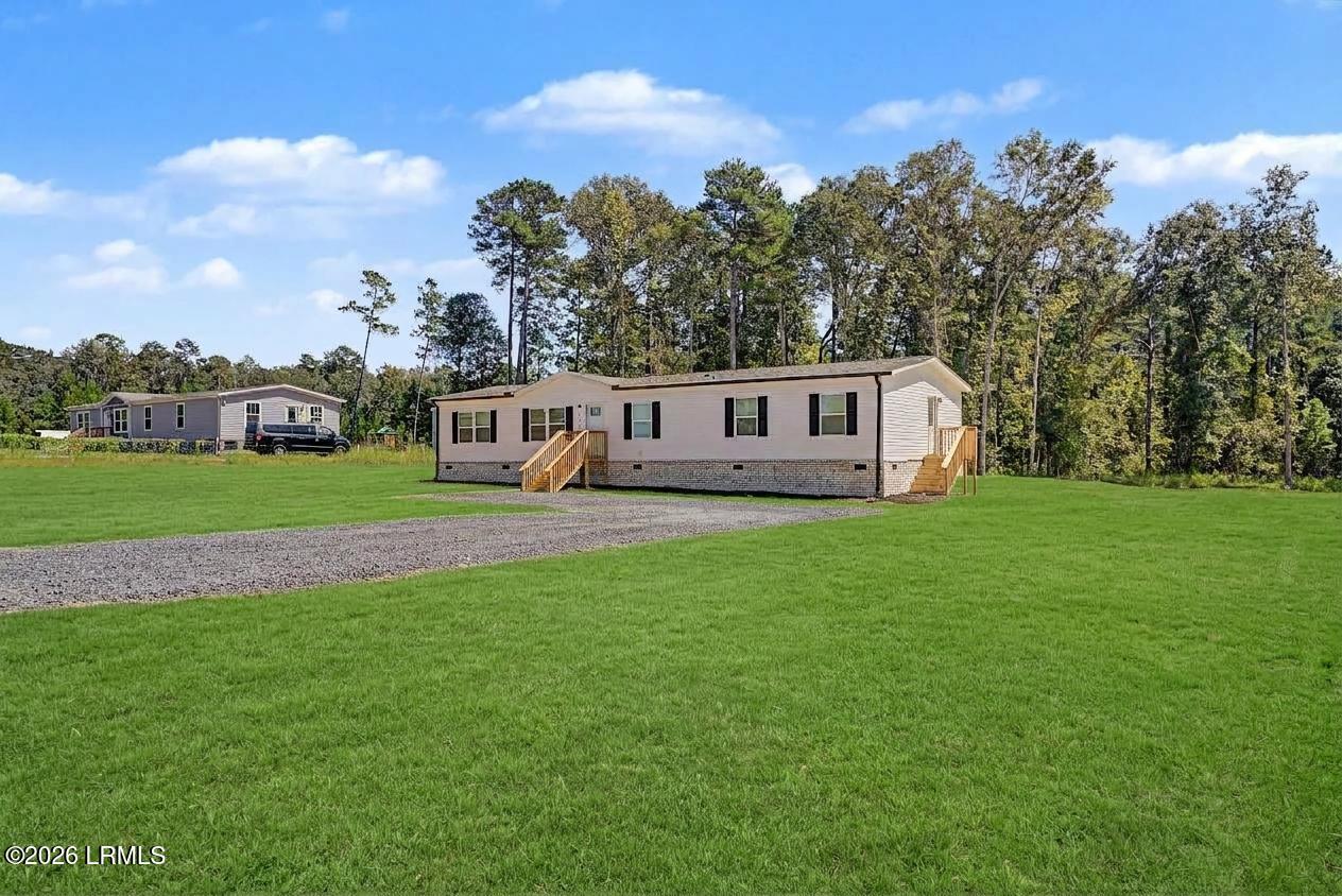 1672 Calamus Pond Road Summerville, SC 29486 - Photo 37 of 54 Lawn 1