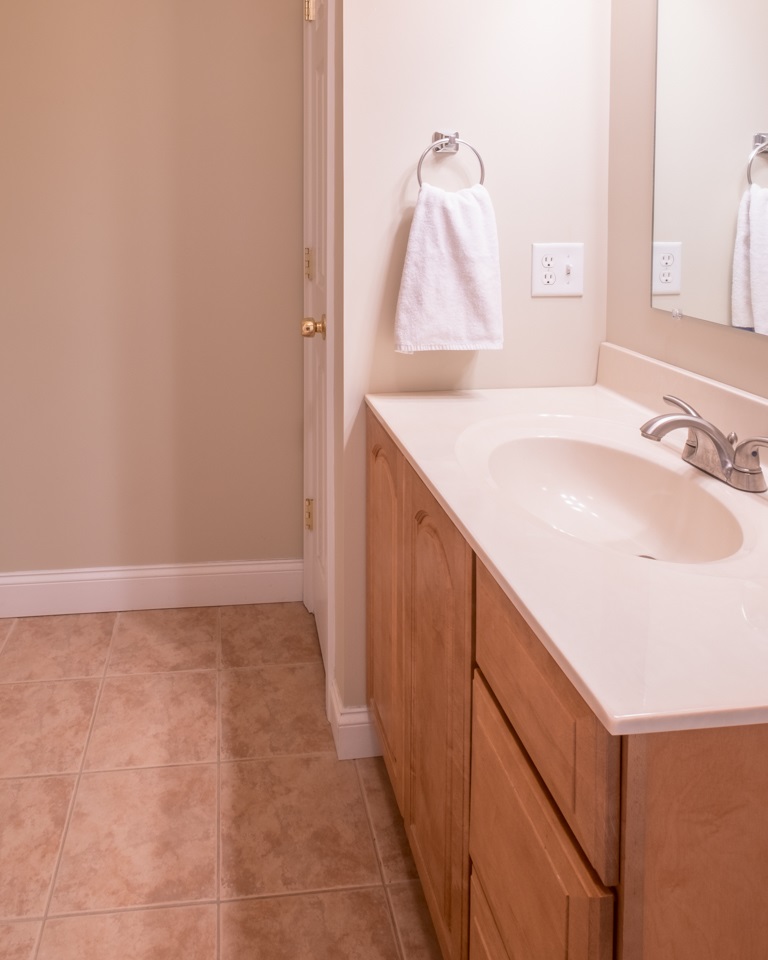 319 B Sandown Road Hampstead, NH 03826 - Photo 15 of 29 Gallery Image 15