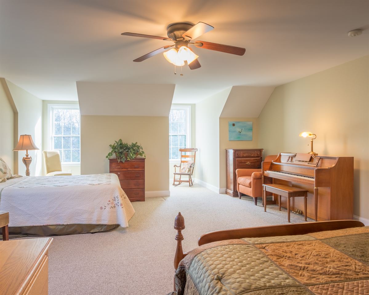 319 B Sandown Road Hampstead, NH 03826 - Photo 19 of 29 Gallery Image 19