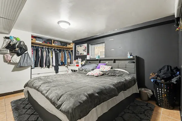 $485,000 | 6342 West Henderson Street, Chicago, IL 60634