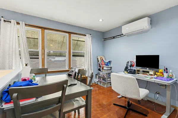 $485,000 | 6342 West Henderson Street, Chicago, IL 60634