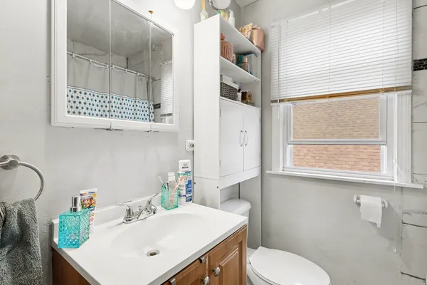 $485,000 | 6342 West Henderson Street, Chicago, IL 60634
