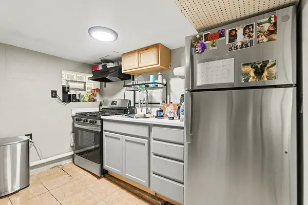 $485,000 | 6342 West Henderson Street, Chicago, IL 60634