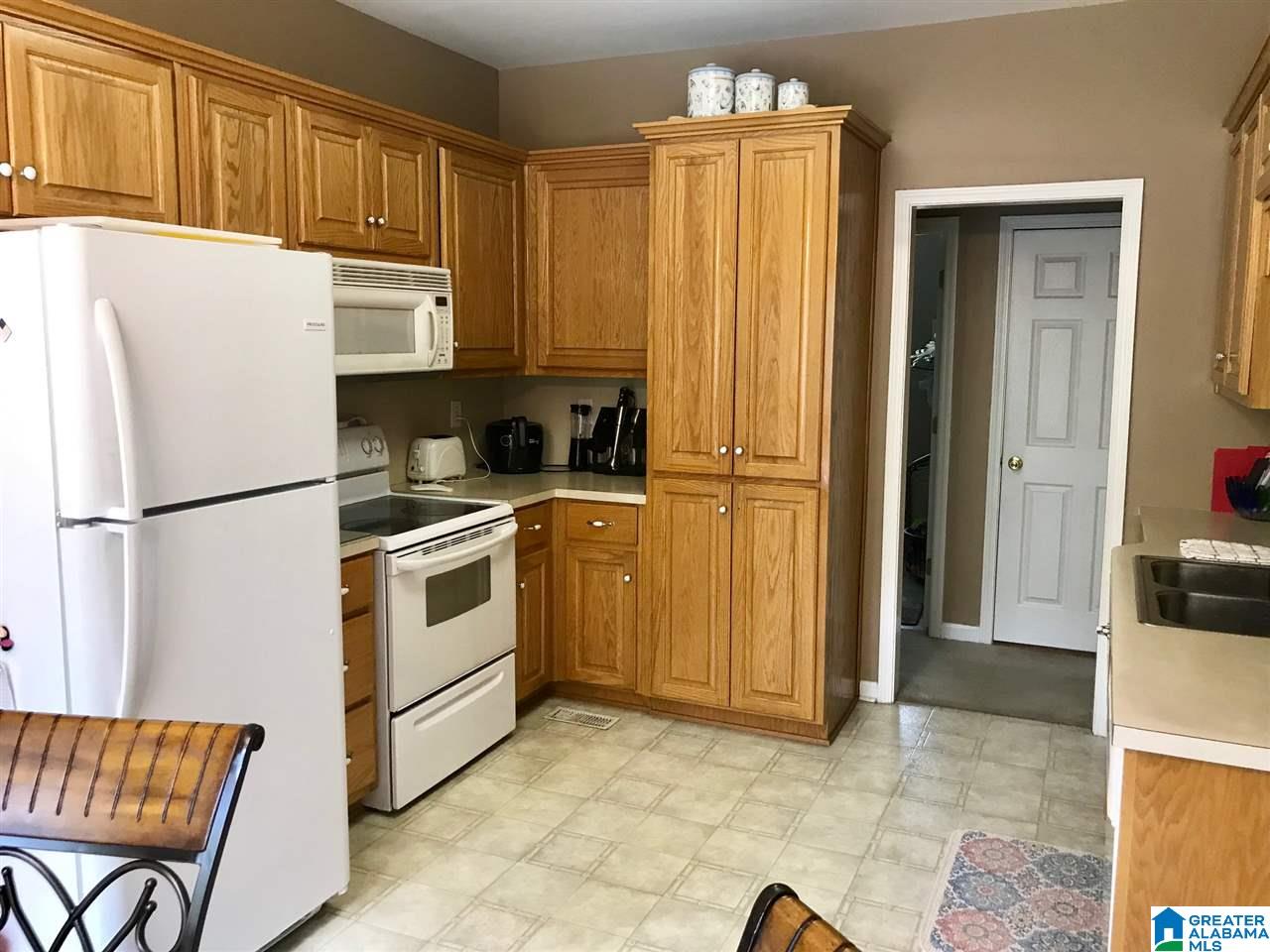 441 Spradling Road Gardendale, AL 35071 - Photo 9 of 34
