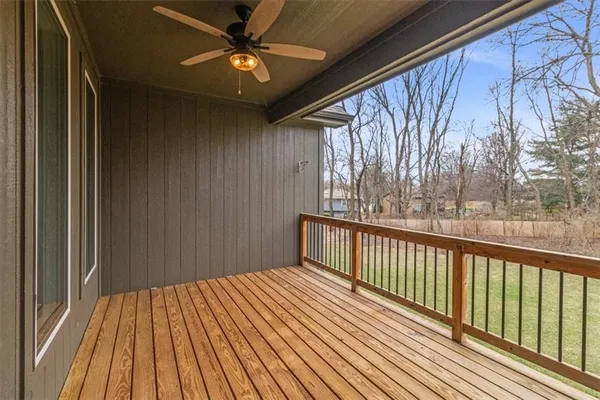 $361,900 | 2621 Northeast Sonora Valley Drive, Blue Springs, MO 64014