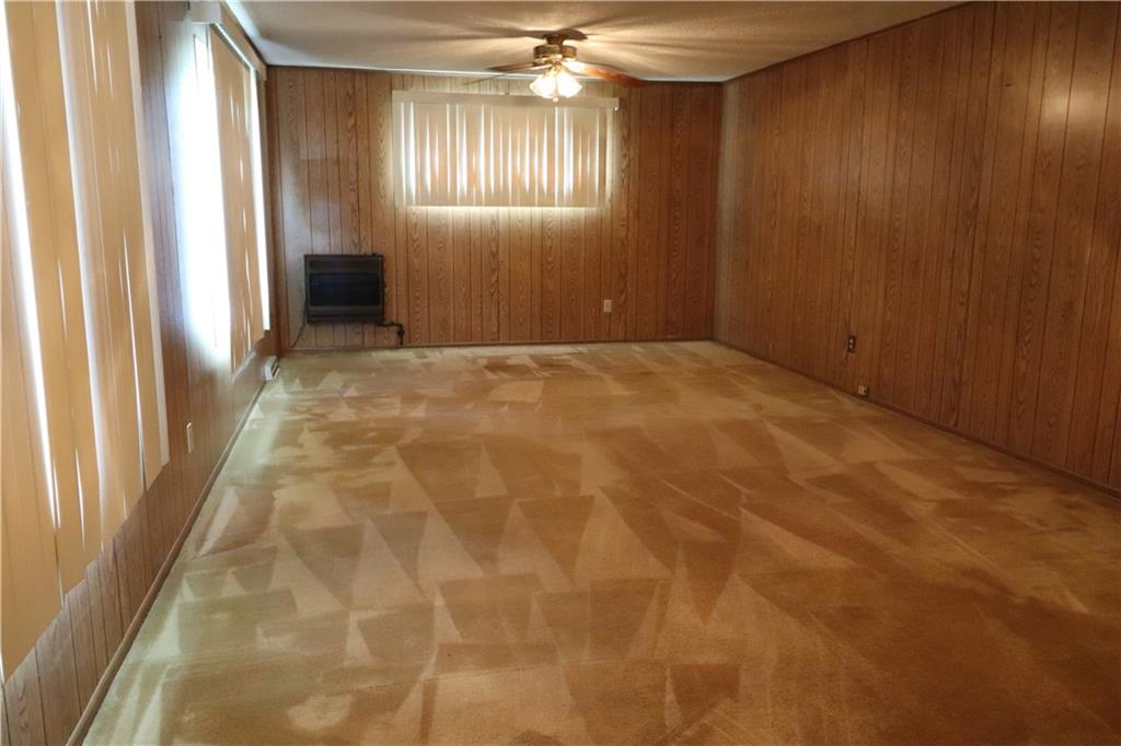 2012 Spring Hill Road Pittsburgh, PA 15243 - Photo 21 of 34 a view of an empty room and window