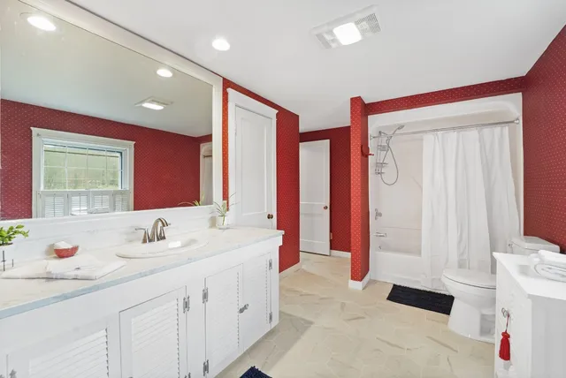 $449,900 | 11 East Juliand Street, Greene, NY 13778