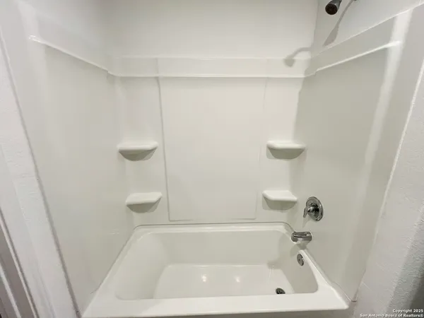 $1,650 | 7227 Satellite Way, San Antonio, TX 78252