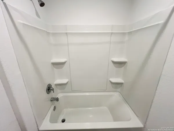 $1,650 | 7227 Satellite Way, San Antonio, TX 78252