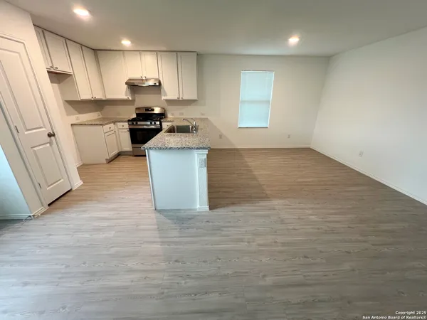 $1,650 | 7227 Satellite Way, San Antonio, TX 78252