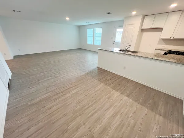 $1,650 | 7227 Satellite Way, San Antonio, TX 78252