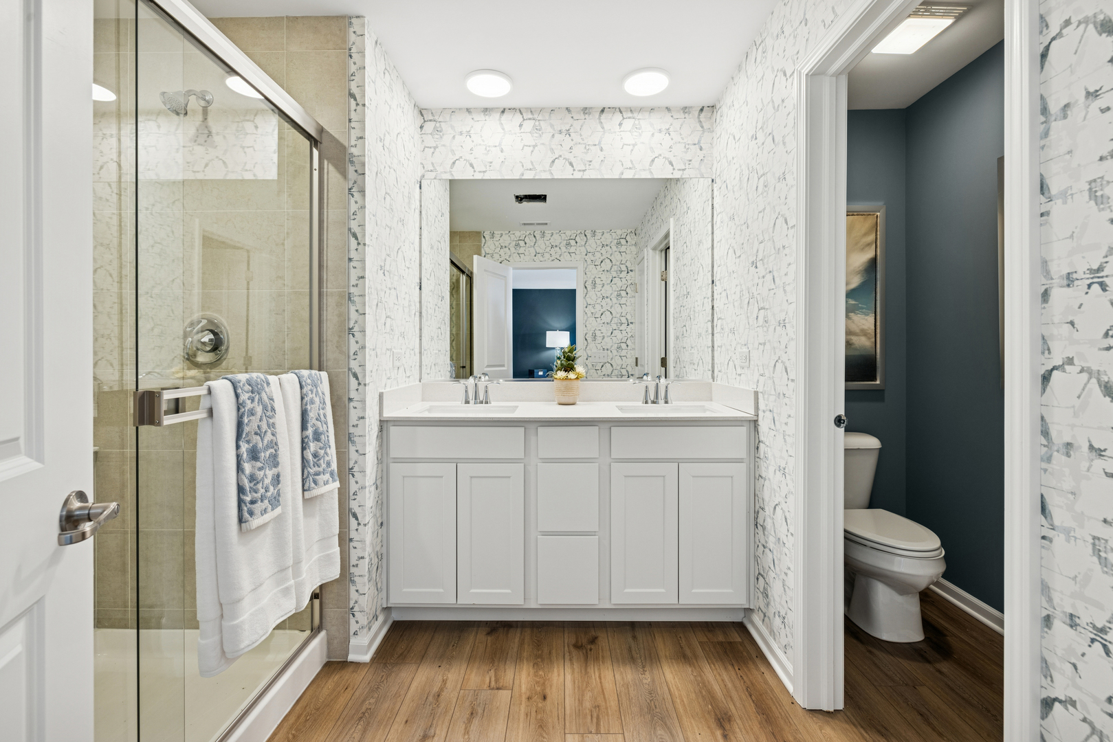 206 Neubauer Circle, Unit 1601 Lindenhurst, IL 60046 - Photo 13 of 22