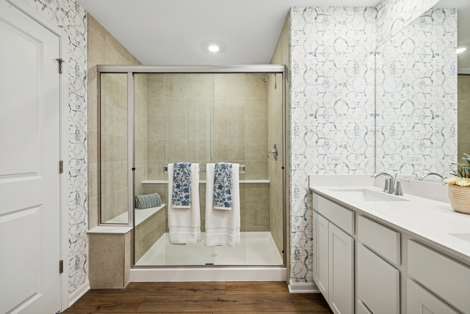 206 Neubauer Circle, Unit 1601 Lindenhurst, IL 60046 - Photo 14 of 22