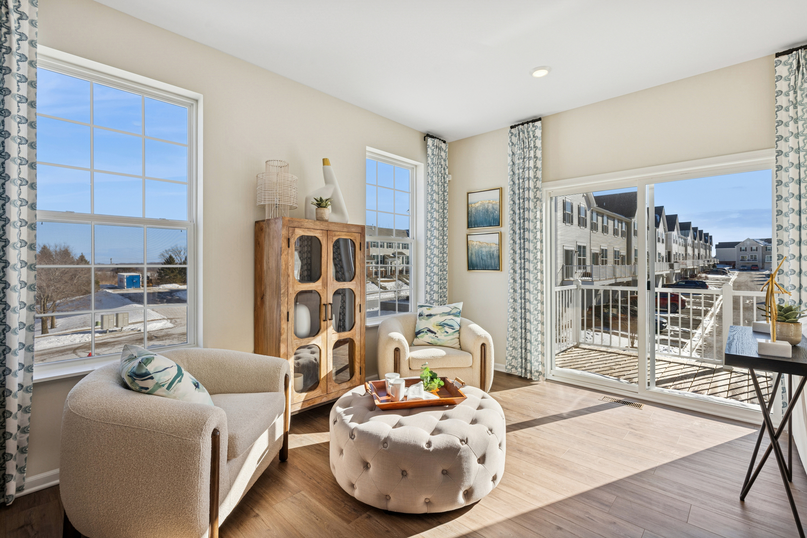 206 Neubauer Circle, Unit 1601 Lindenhurst, IL 60046 - Photo 3 of 22