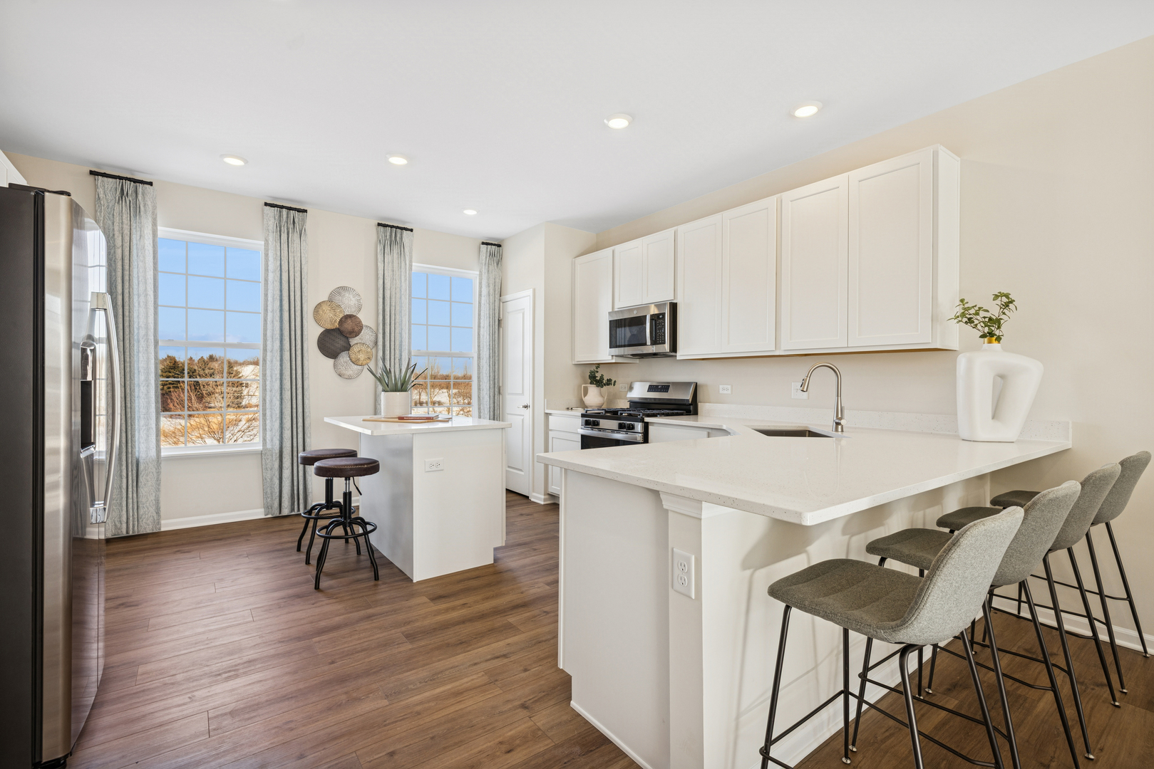 206 Neubauer Circle, Unit 1601 Lindenhurst, IL 60046 - Photo 6 of 22