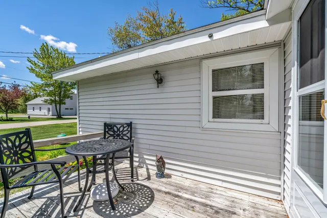 $1,400,000 | 117-120 Pinkhams Cove Road, Belgrade, ME 04917