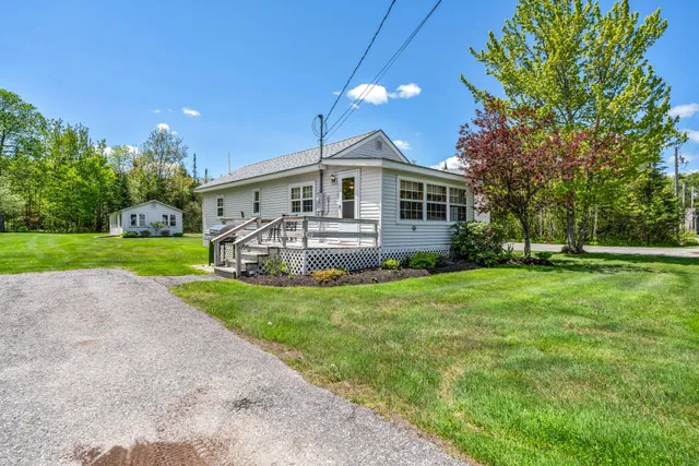 $1,400,000 | 117-120 Pinkhams Cove Road, Belgrade, ME 04917