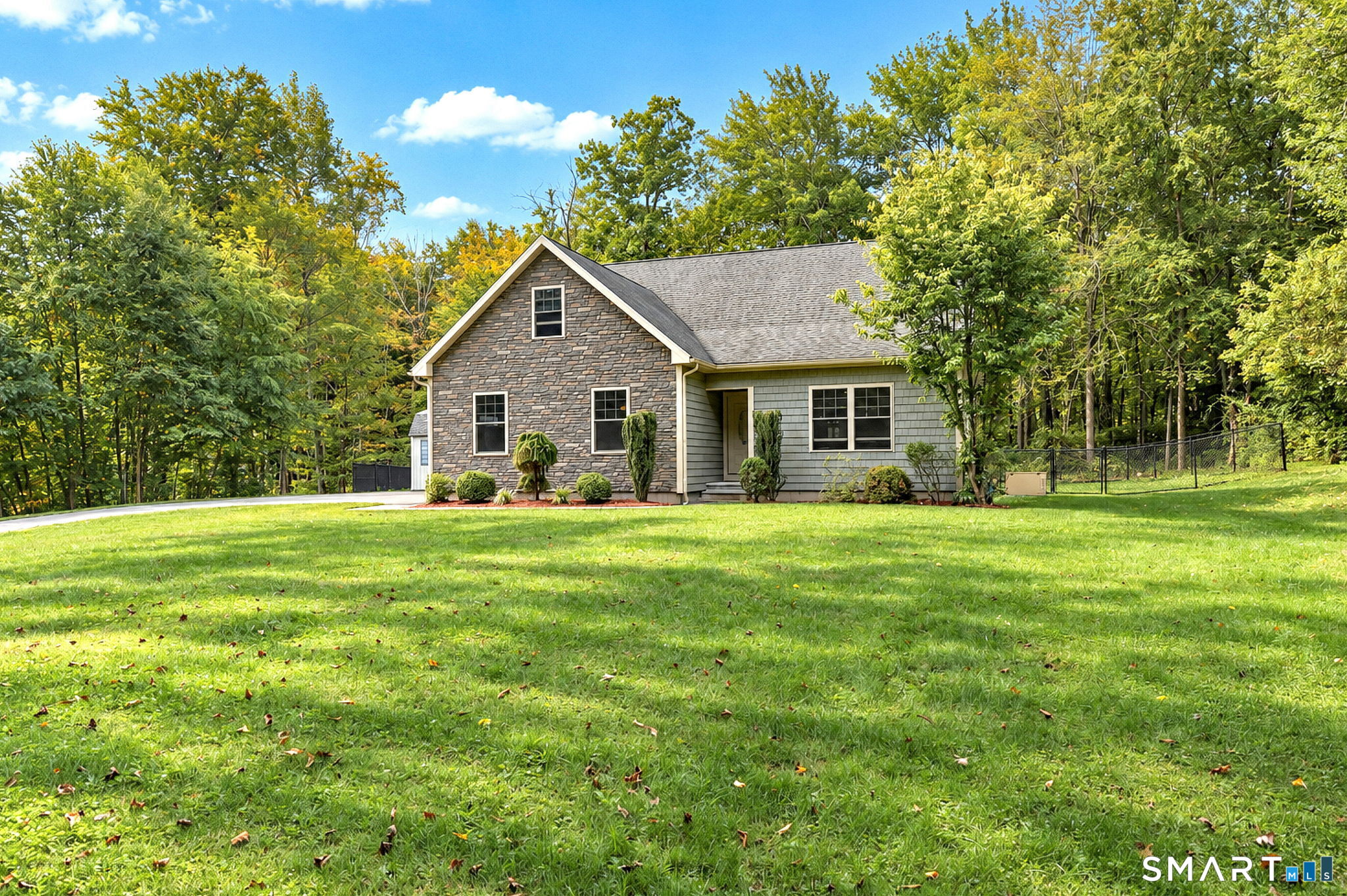 215 Smith Pond Road Watertown, CT 06795 - Photo 1 of 39 Gallery Image 1