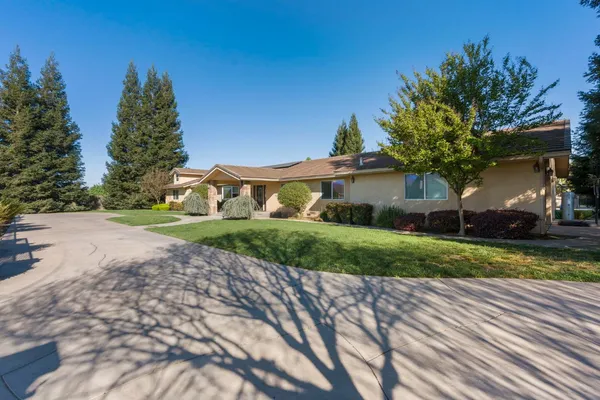 $925,000 | 4225 Santa Fe Street, Riverbank, CA 95367