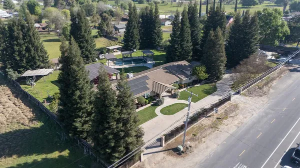 $925,000 | 4225 Santa Fe Street, Riverbank, CA 95367