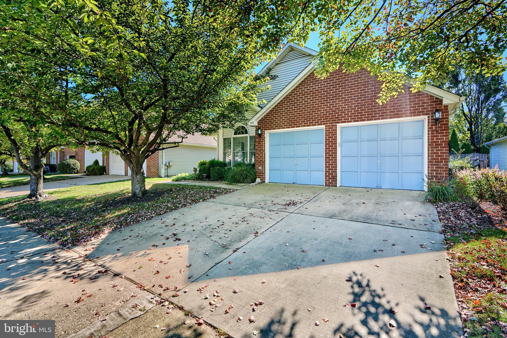 793 Eastern Point Road Annapolis, MD 21401 - Photo 2 of 44 2 car attached garage and driveway parking