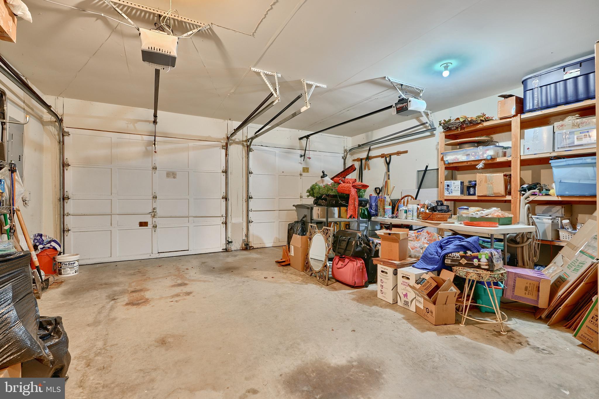 793 Eastern Point Road Annapolis, MD 21401 - Photo 26 of 44 2 car garage